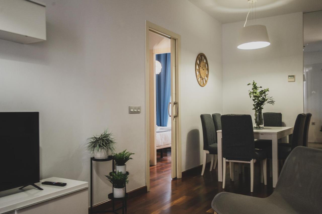 Azz Sevilla Torre De La Plata Apartamentos Ngoại thất bức ảnh