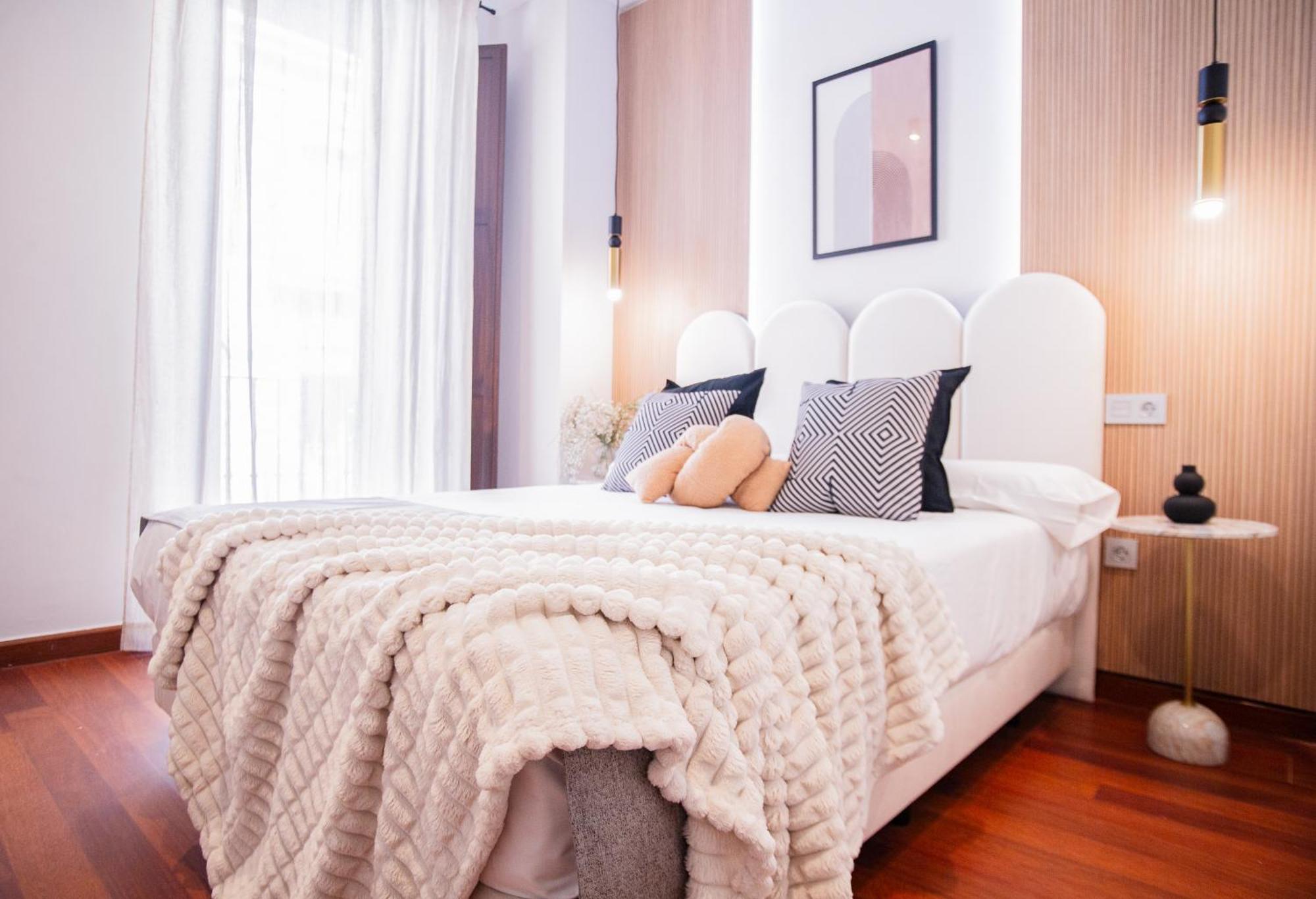 Azz Sevilla Torre De La Plata Apartamentos Ngoại thất bức ảnh